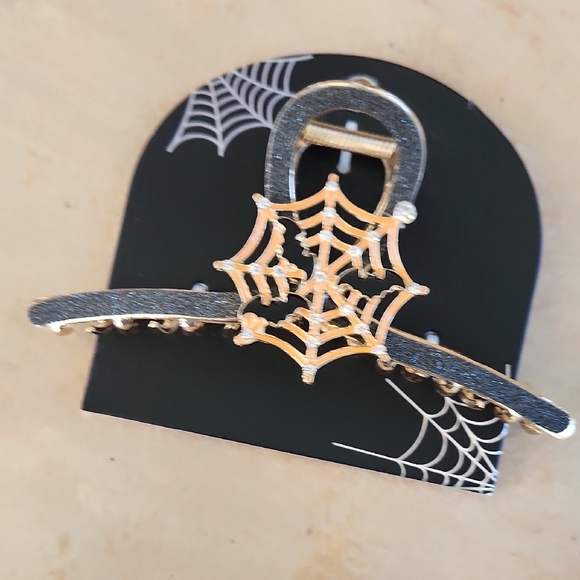 Accessories - Spider Web Hair Clip- Black and Gold, New
